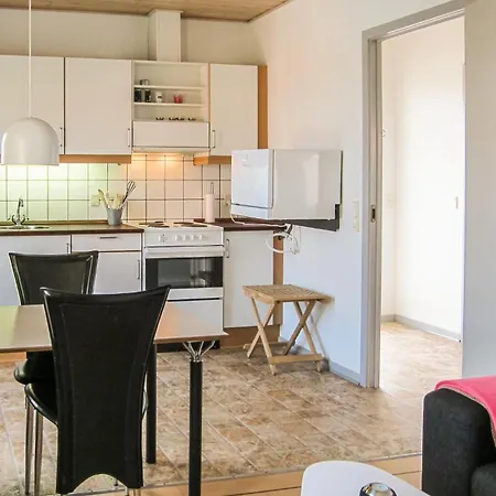 Stunning In With 1 Bedroom, Outdoor Swimming Pool And Wi-fi * Gudhjem