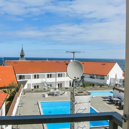 Apartamento Stunning In With 1 Bedroom, Outdoor Swimming Pool And Wi-fi
